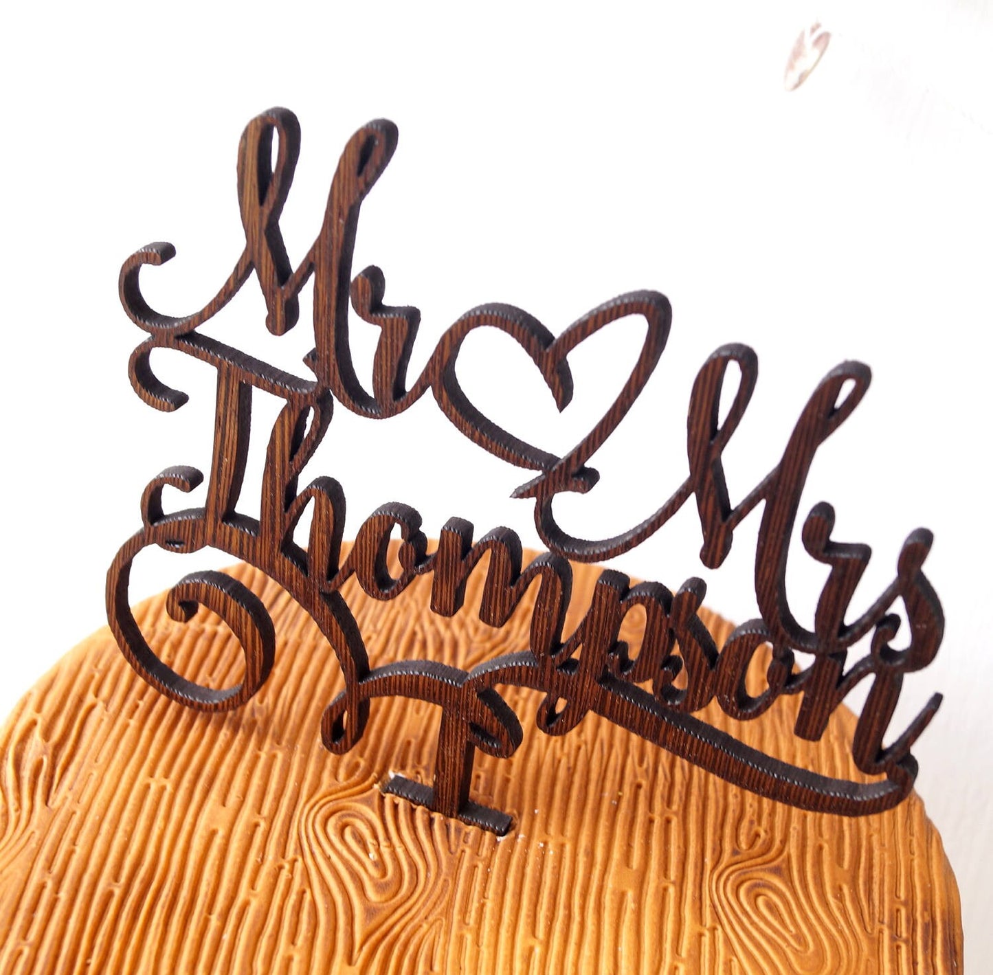 Mr and Mrs cake topper, personalized wedding cake topper, custom cake topper, wooden cake topper, rustic cake topper, Mr & Mrs cake topper