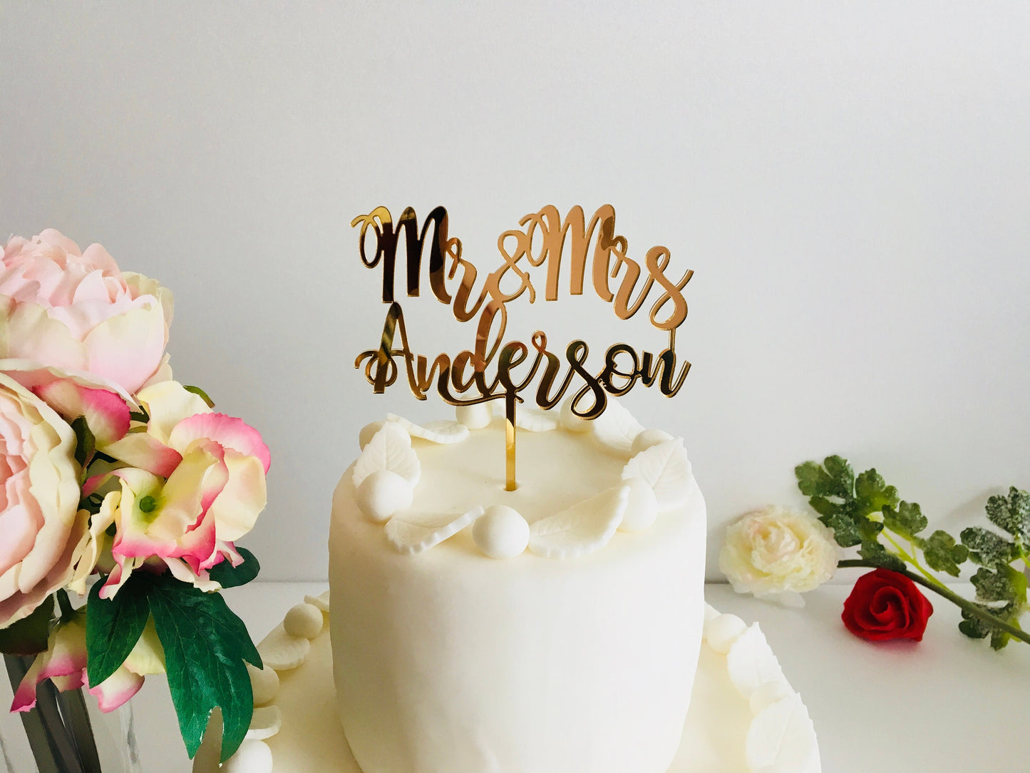 Personalized Gold Glitter Wedding Cake Topper with Custom Last Name - Mr and Mrs