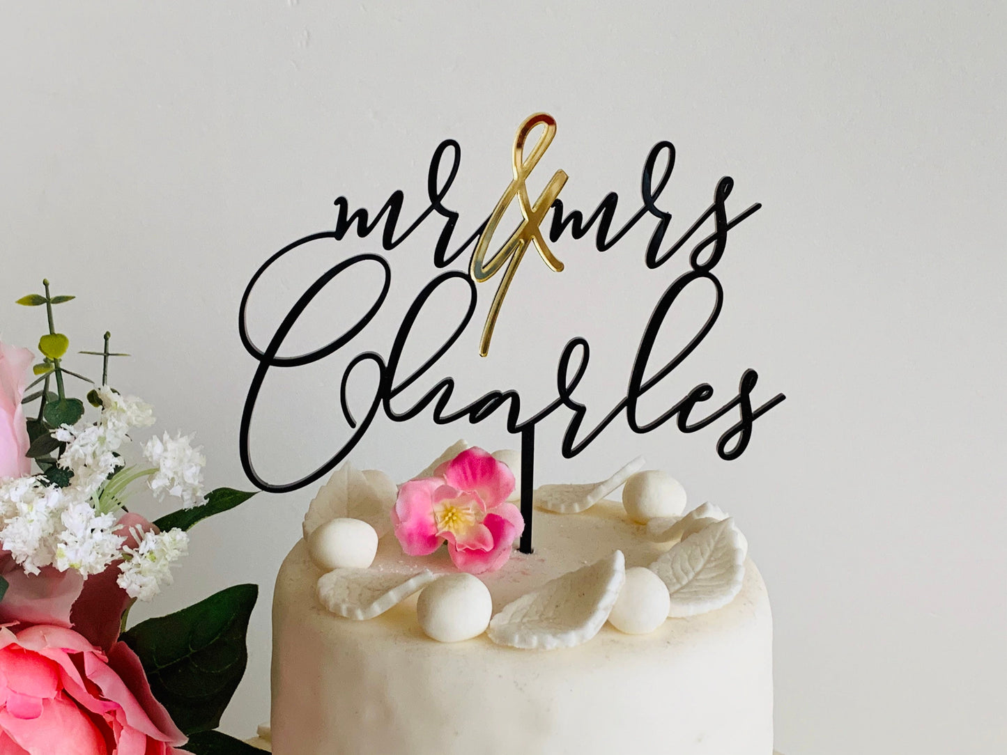 Personalized Mr & Mrs Wedding Cake Topper with Custom Last Name